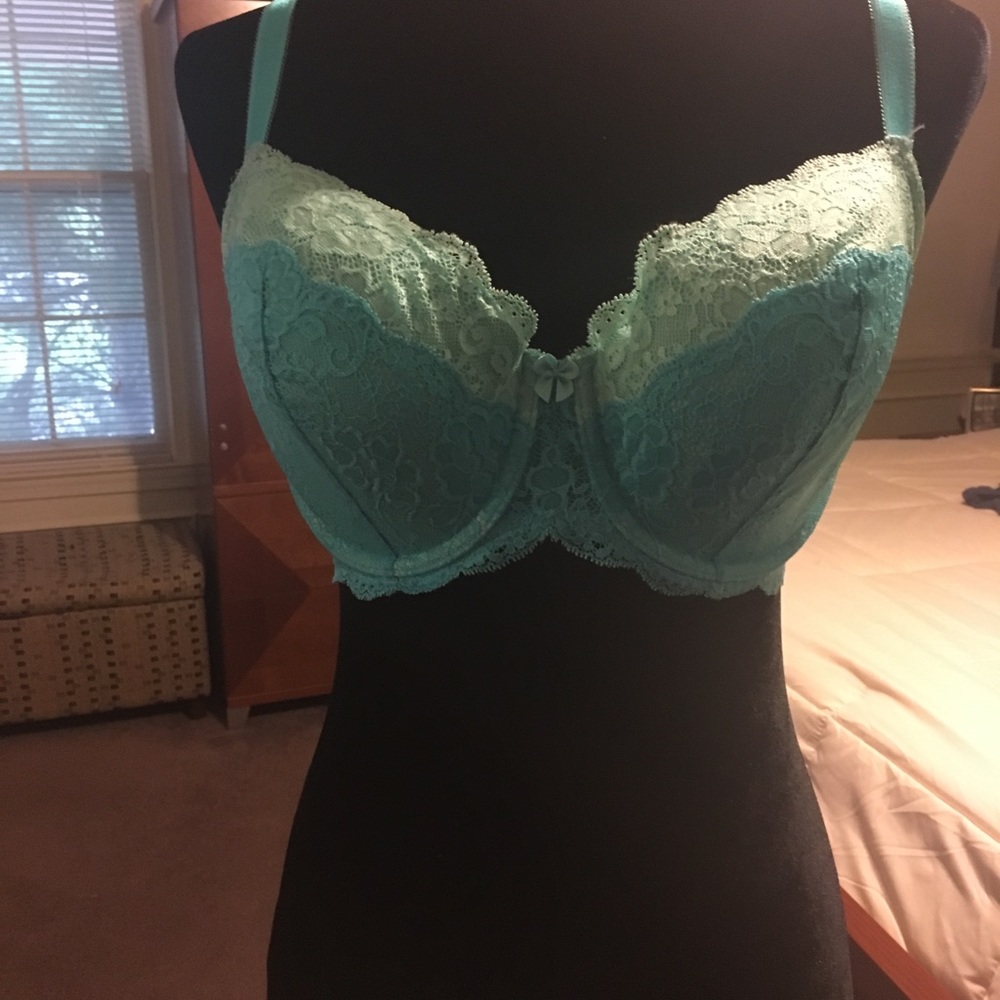 Never worn before beautiful bra